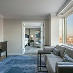 Sheraton Laguardia East Hotel